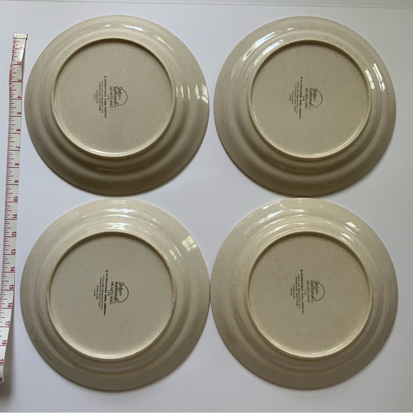 Internacional Heartland 7774 Country Theme plates - Picture 3 of 5